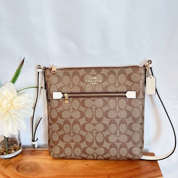 NWT Coach Rowan File‎ Bag In Signature Canvas - Picture 1 of 7